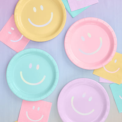 Smiley Plates - 24 paper plates