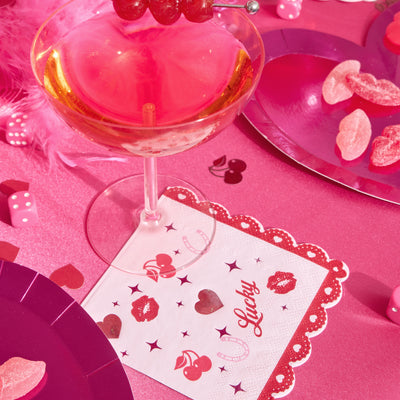 Lucky in Love Napkins - 25 paper napkins