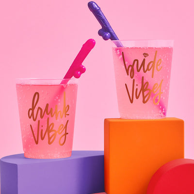 Same Straw Forever - 30 penis straws + confetti