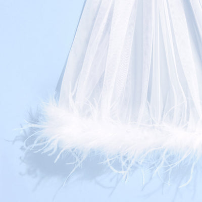 The Feather Veil - premium tulle w. feathered trim