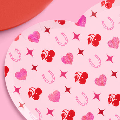 Lucky in Love Plates - 24 paper plates