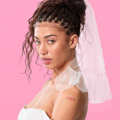 Ruffled Romance Veil - white bridal veil w. ruffle