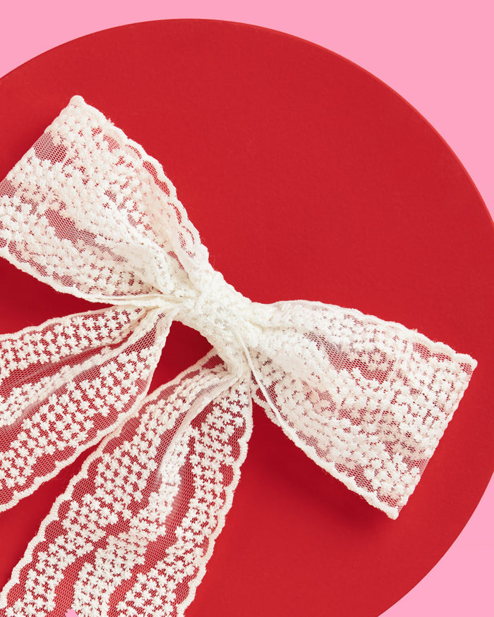 Laced In Love Pack - sunglasses + lace bow