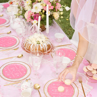 Romance Plates - 32 paper plates, 2 sizes