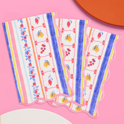 Italian Capri Napkins - 25 wavy edge napkins