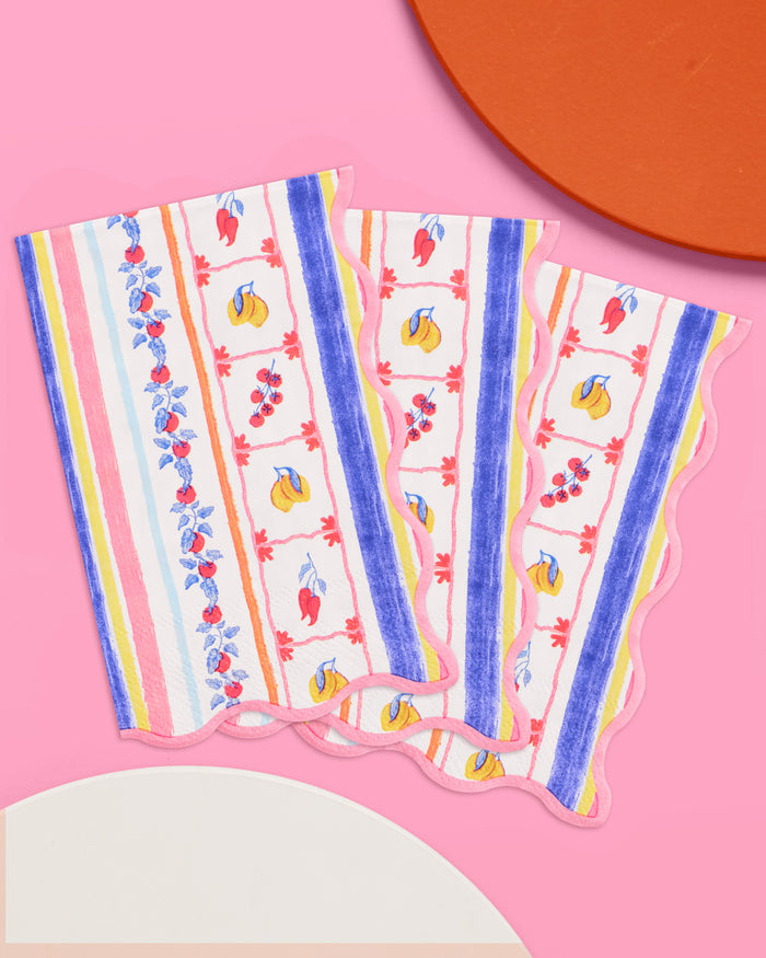 Italian Capri Napkins - 25 wavy edge napkins