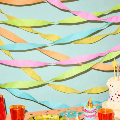 Pool Party Streamers - 5 crepe paper rolls