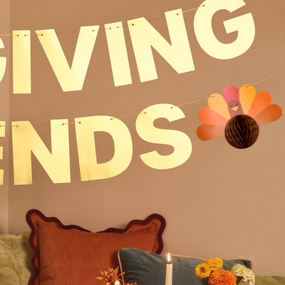 It's Giving Friends Banner - 3D paper banner