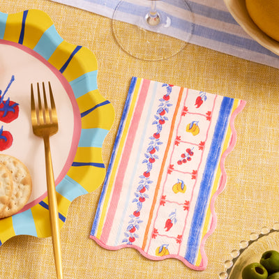 Italian Capri Napkins - 25 wavy edge napkins