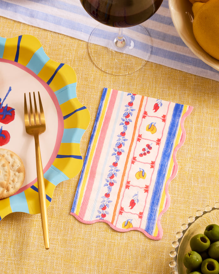 Italian Capri Napkins - 25 wavy edge napkins