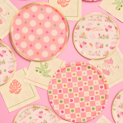 Palm Royale Plates - 32 paper plates, 2 sizes