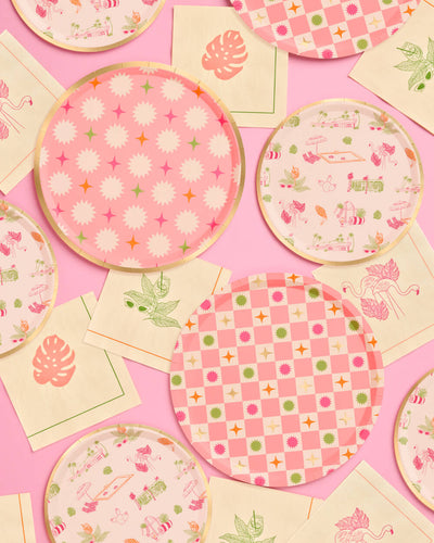 Palm Royale Plates - 32 paper plates, 2 sizes