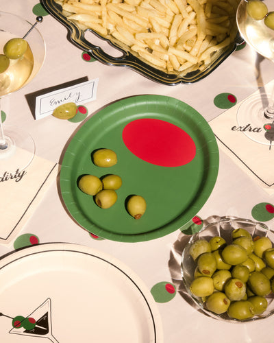 Extra Dirty Plate Set - 32 paper plates, 2 sizes