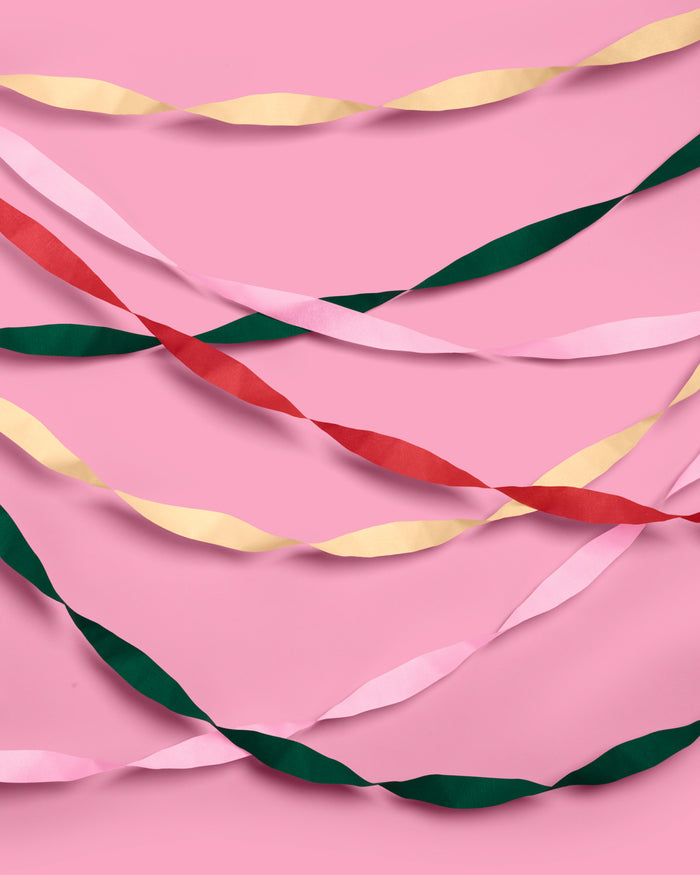 Camp Streamers - 4 colorful crepe rolls