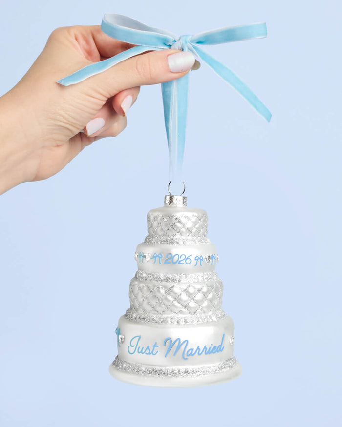 Just Married 2026 - glass ornament