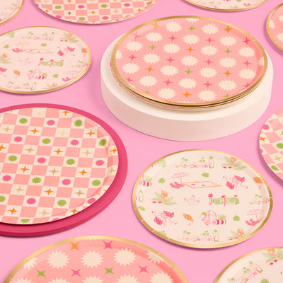 Palm Royale Plates - 32 paper plates, 2 sizes