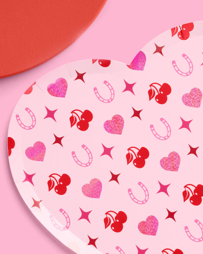 Lucky in Love Plates - 24 paper plates