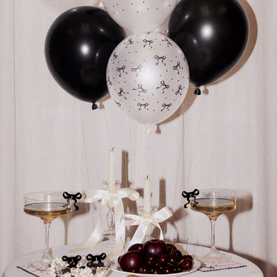 Little Black Bow Pack - 24 latex balloons