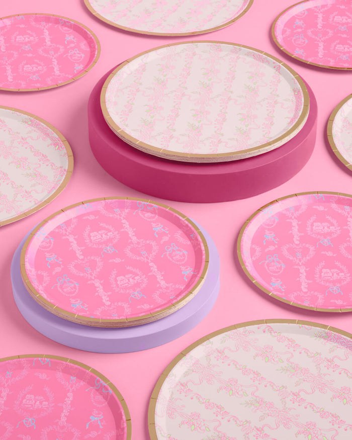 Romance Plates - 32 paper plates, 2 sizes
