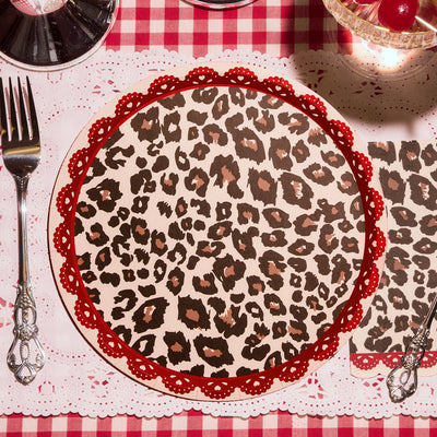 Wild Thing Plates - 25 paper plates