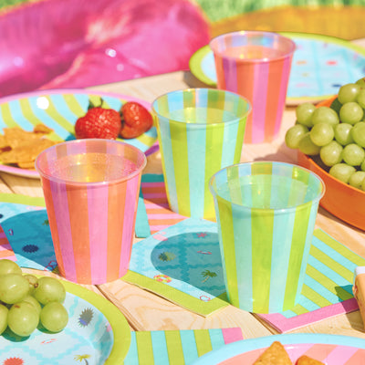 Pool Party Cups - 16 plastic cups