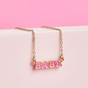 Babe to Be Pack - 4 enamel necklaces